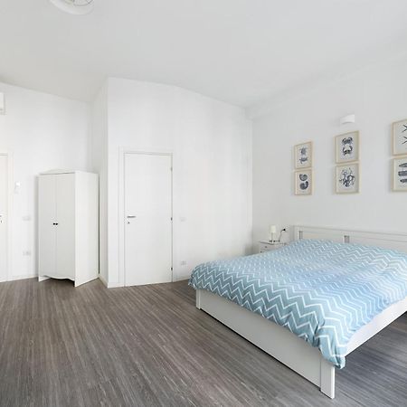Casa Marina Guesthouse Кальяри Экстерьер фото